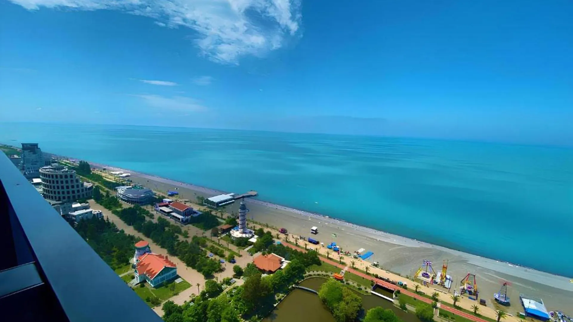 Panorama Sea View Suites באטומי