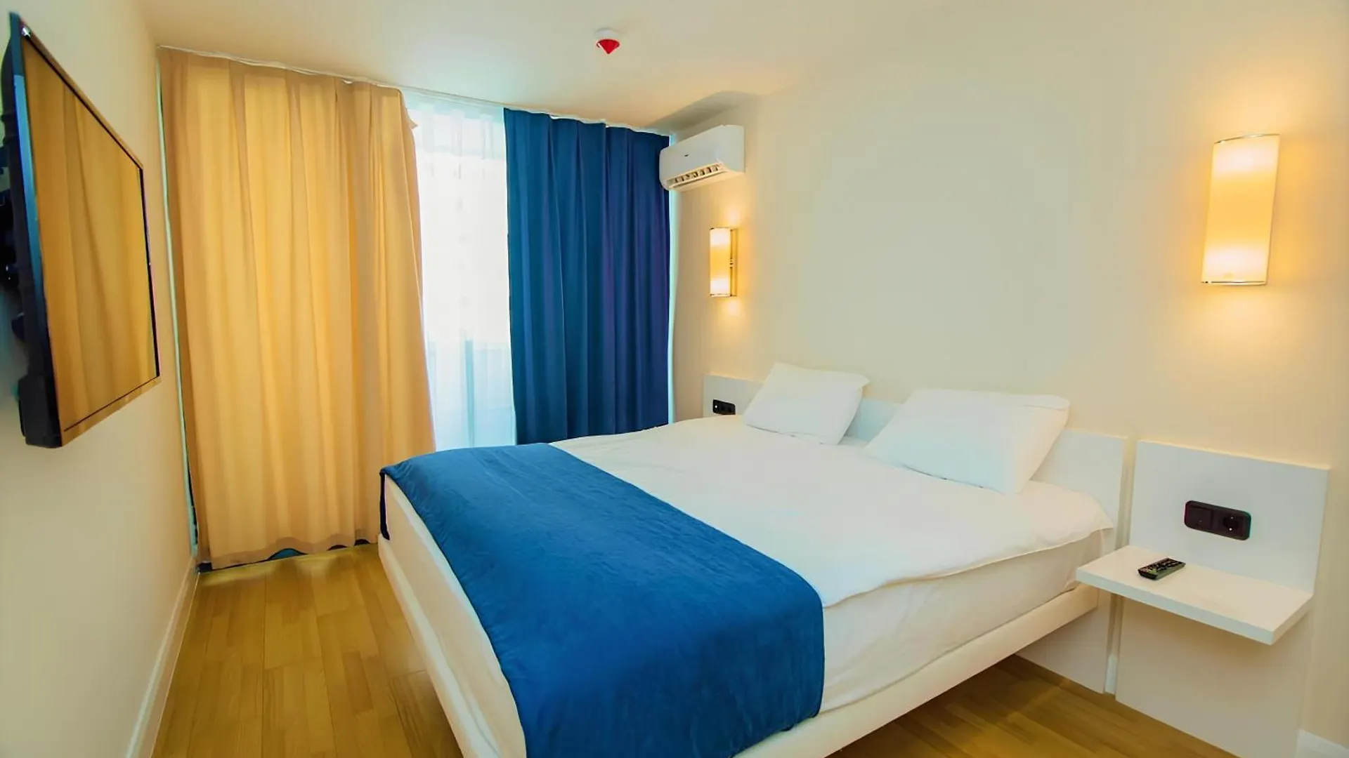 דירה Panorama Sea View Suites באטומי