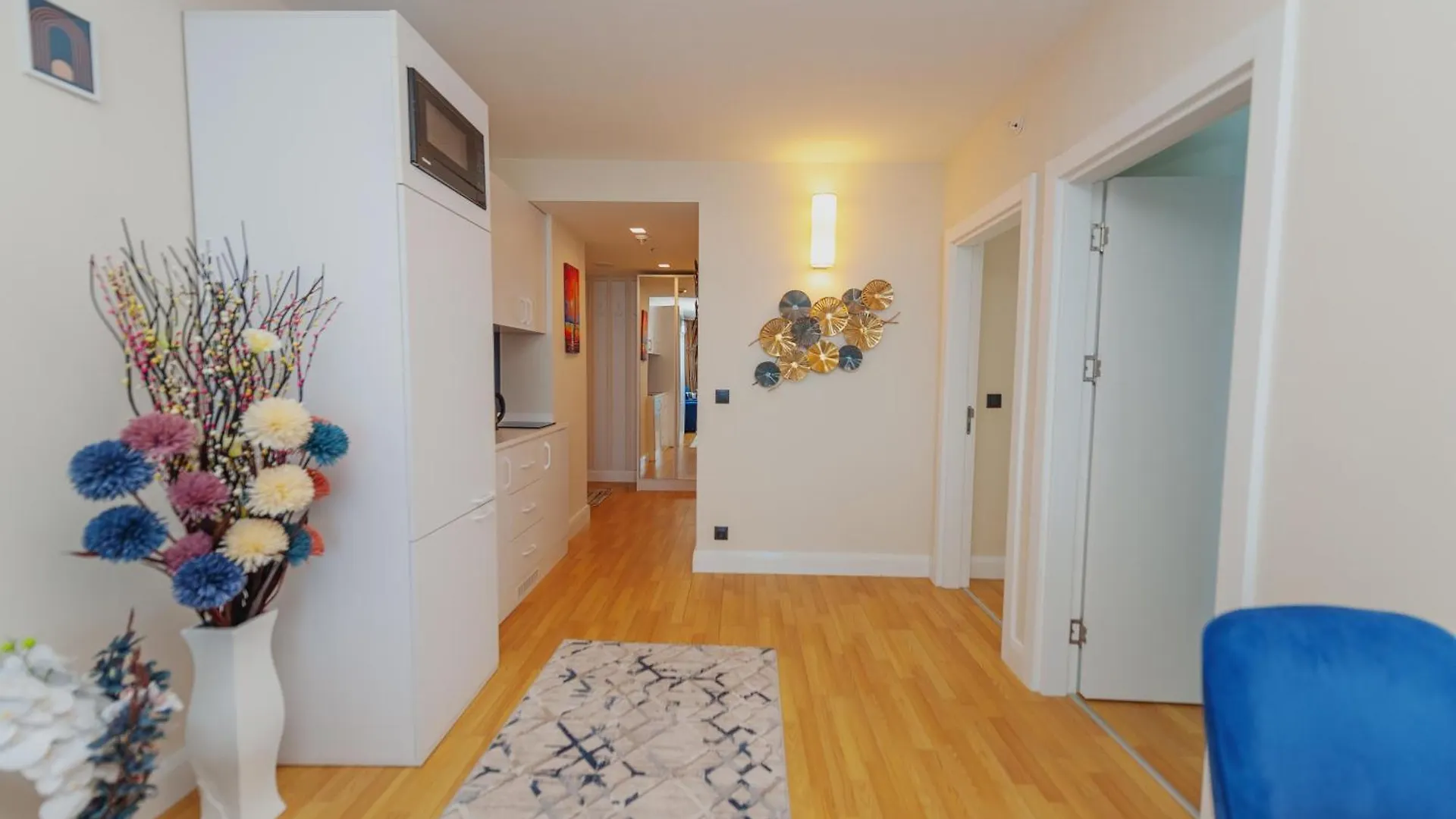 Panorama Sea View Suites באטומי דירה